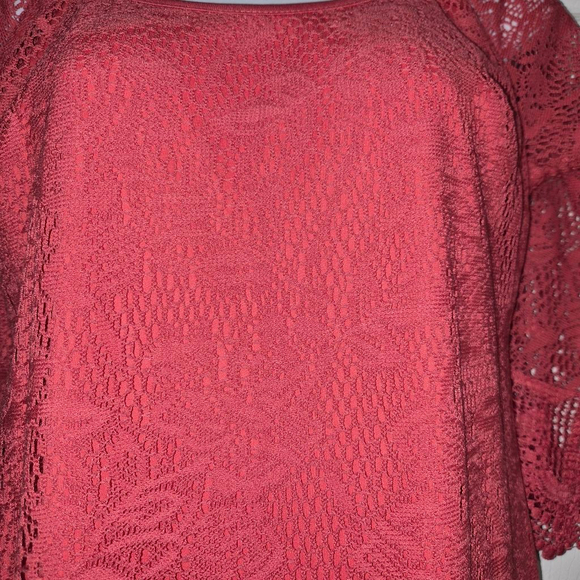 Fire Los Angeles Cold-Shoulder Crochet Berry Color Dress Size Medium - Picture 2 of 9